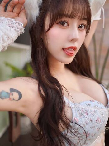 Full leaked Mina pochico page private onlyfans photo