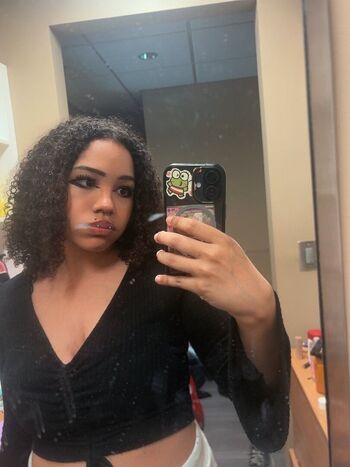 Full leaked Minaaishungry private photo