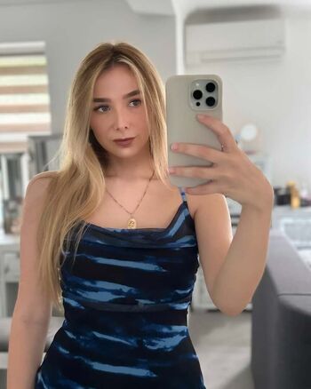 Full leaked Minamooz private onlyfans photo