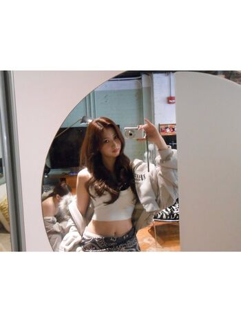 Full leaked Minatozaki sana page private onlyfans photo