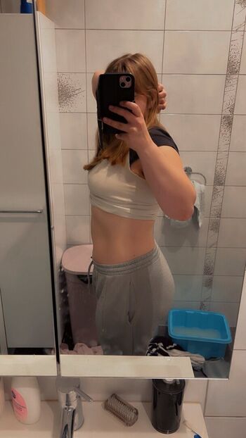 Full leaked Minawawaw private photo