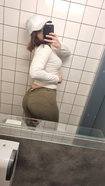 Full leaked Minawawaw private photo