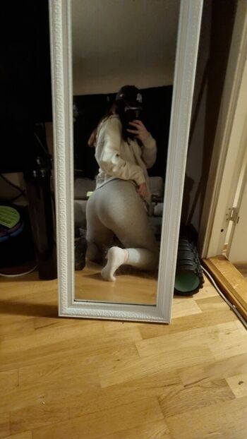 Full leaked Minawawaw private photo