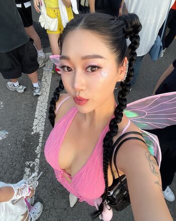 Full leaked Ming ouo private onlyfans photo