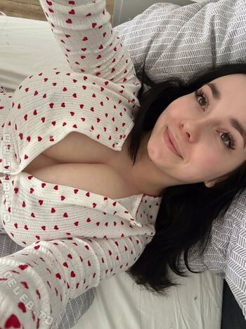 Full leaked Miniloonaa  page private photo