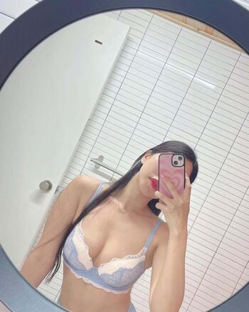 Full leaked Minimini private onlyfans photo