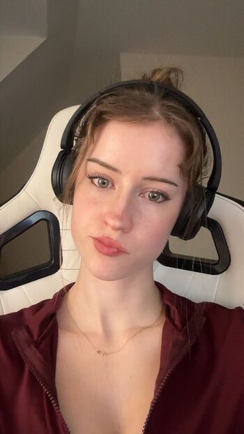 Full leaked Mira  page private onlyfans photo