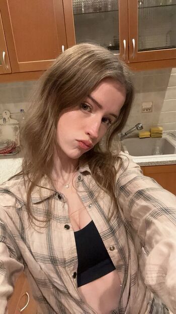 Full leaked Mira  page private onlyfans photo