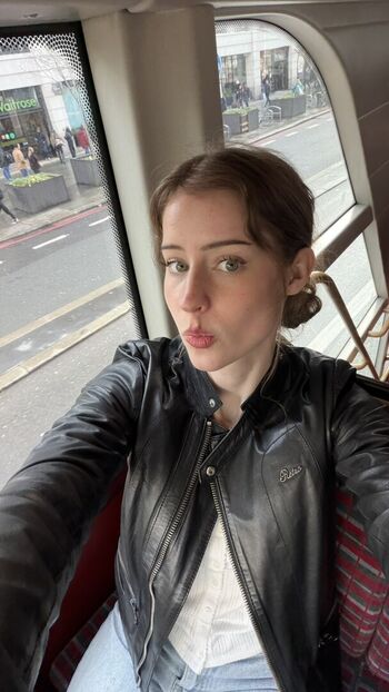 Full leaked Mira  page private onlyfans photo