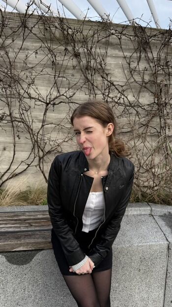 Full leaked Mira  page private onlyfans photo