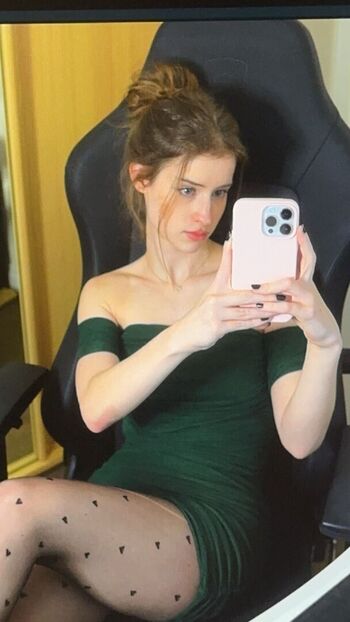 Full leaked Mira  page private onlyfans photo