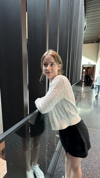 Full leaked Mira  page private onlyfans photo