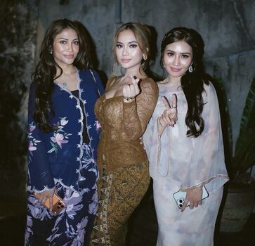 Full leaked Mira syafira private onlyfans photo