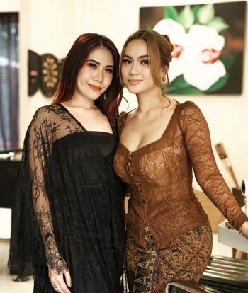 Full leaked Mira syafira private onlyfans photo