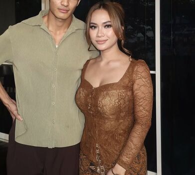 Full leaked Mira syafira private onlyfans photo