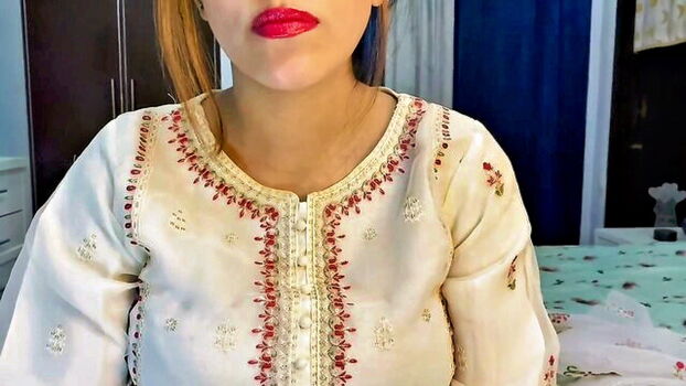 Full leaked Mirakhan n private photo