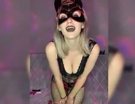 Full leaked Miras page private photo