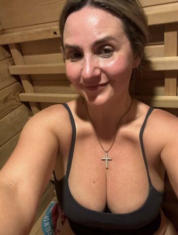Full leaked Miriamholme private photo