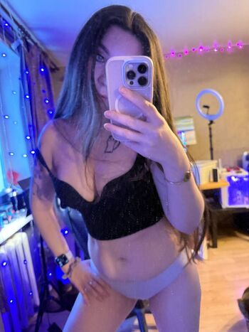 Full leaked Mirkotiki private onlyfans photo