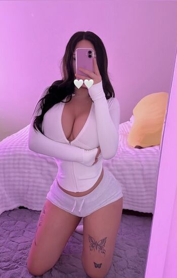 Full leaked Mirzaxox private onlyfans photo