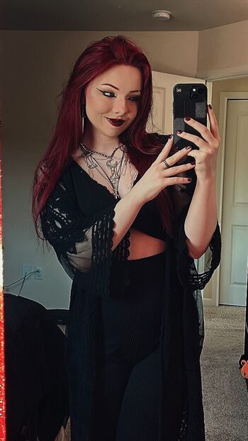 Full leaked Miserrablee private onlyfans photo