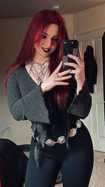 Full leaked Miserrablee private onlyfans photo