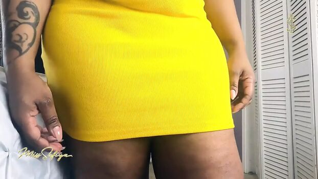 Full leaked Miss safiya private onlyfans photo