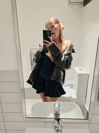 Full leaked Missalice page private photo