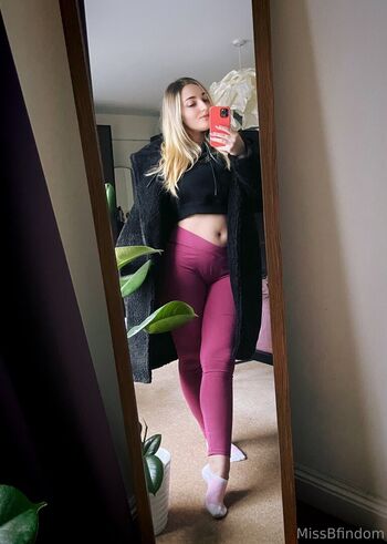 Full leaked Missbelleq private photo