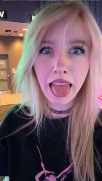 Full leaked Missbunnixx private photo