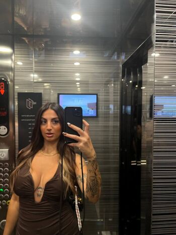 Full leaked Misschampagnemami private photo