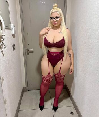 Full leaked Misscurvy private photo
