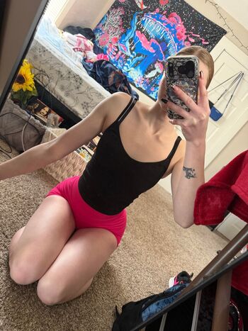 Full leaked Missdaydream private onlyfans photo