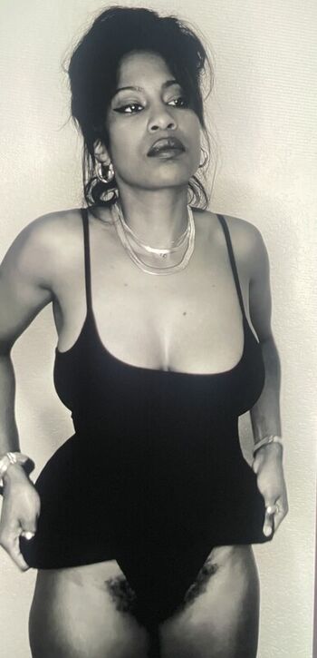Full leaked Missgeminirose private photo