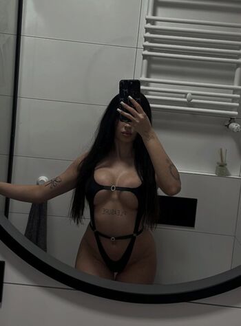 Full leaked Missjuicy private onlyfans photo