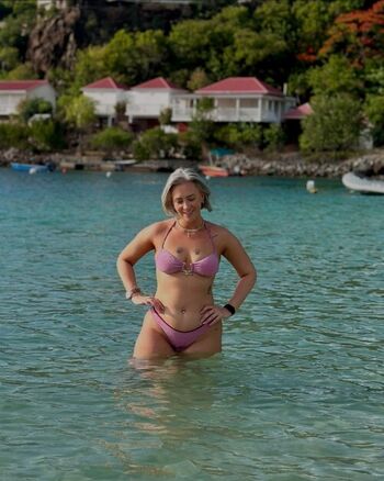 Full leaked Misskayrenee private onlyfans photo