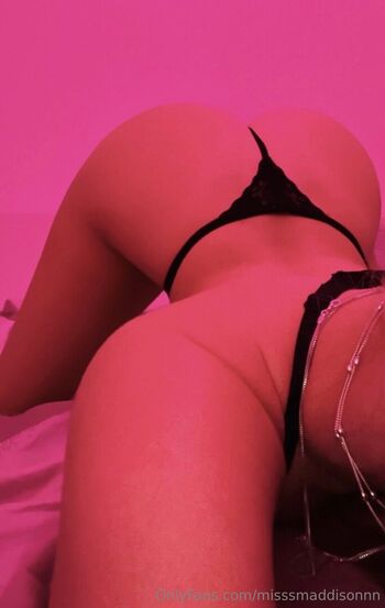 Full leaked Missmaddisonn private photo