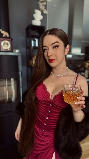 Full leaked Missmikkaa private photo