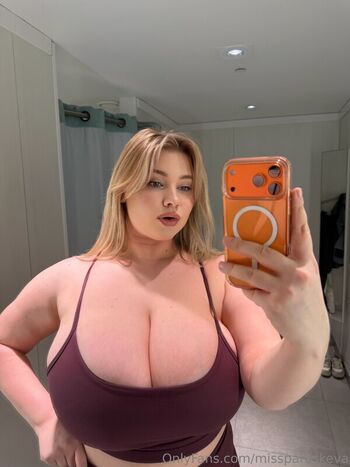 Full leaked Missparaskeva private photo