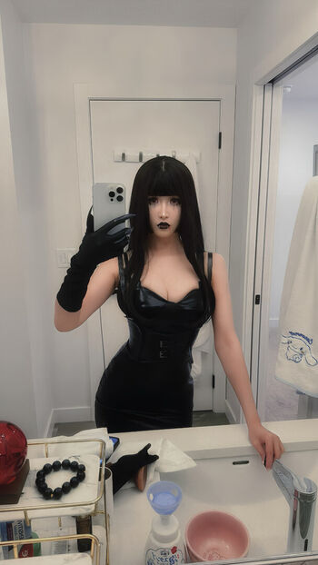 Full leaked Misswarmj  page private onlyfans photo