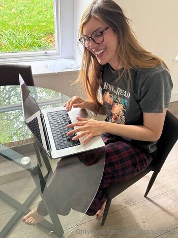 Full leaked Mistress quinn private photo