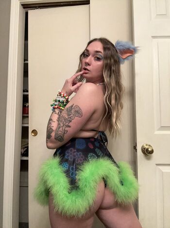Full leaked Mistress rich private photo