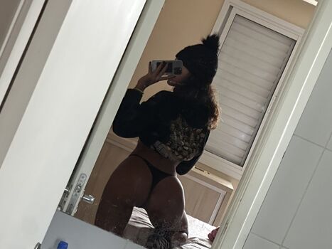 Full leaked Mistressbella private photo