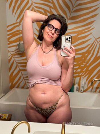 Full leaked Mistresstease private photo