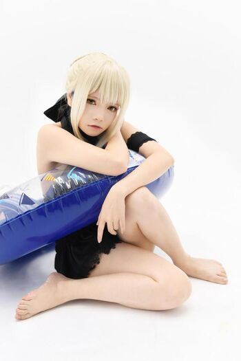 Full leaked Miu cosplayer private photo