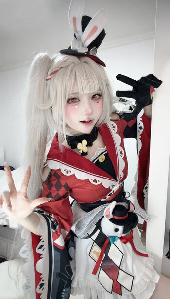 Full leaked Miuuu private photo
