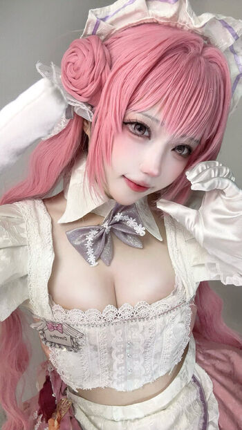 Full leaked Miuuu private photo