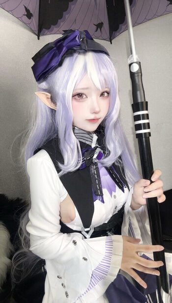 Full leaked Miuuu private photo