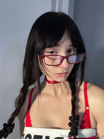 Full leaked Miyuri x private onlyfans photo