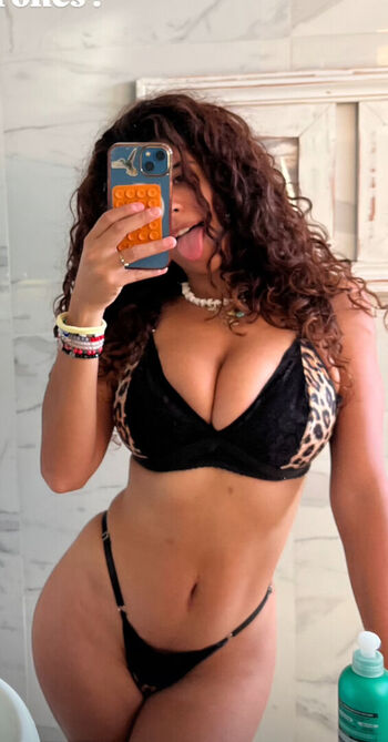 Full leaked Mmmar page private onlyfans photo